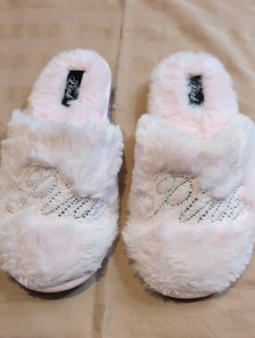 PINK Victoria's Secret Light Pink Fuzzy Slide Slippers with Rhinestone Logo